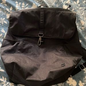 Lululemon large backpack like new perfect gift 🎁